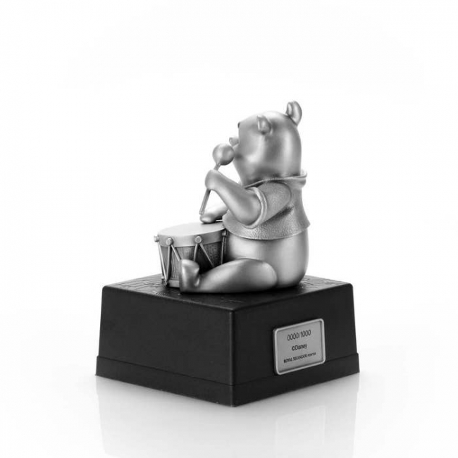 Limited Edition Winnie the Pooh 1977 Figurine
