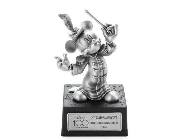 Limited Edition Mickey Mouse 1935 Figurine