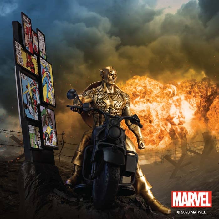 Drag image to spin Limited Edition Origins Gilt Captain America